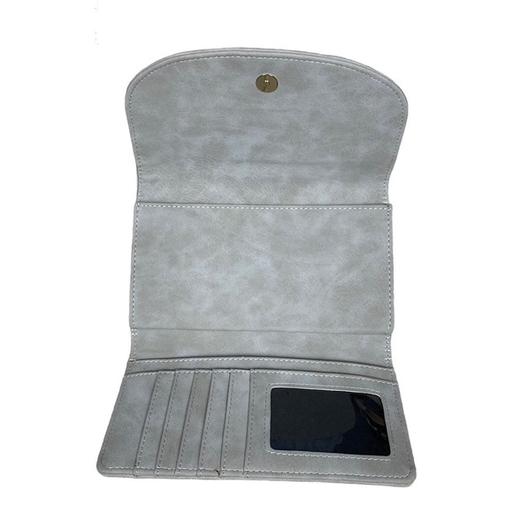 Street Level Wallet on a Chain Crossbody - Picture 3 of 6